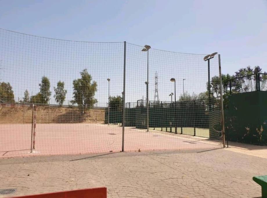 Alojamiento Con Piscina Y Parking En Sevilla La Algaba Ngoại thất bức ảnh