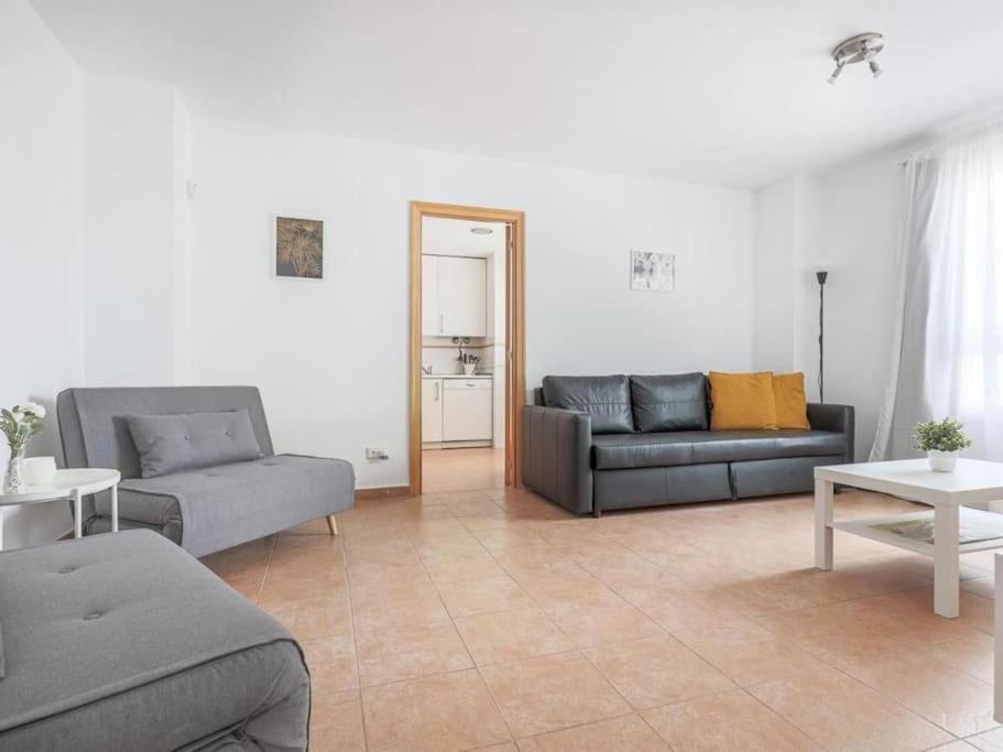 Alojamiento Con Piscina Y Parking En Sevilla La Algaba Ngoại thất bức ảnh